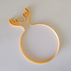 Yuvarlak Form Geyik Boynuzu Saplı Seramik Kesim Tahtası – Şablon Kesici Kalıp (29 cm)