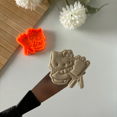 Ressam Hello Kitty