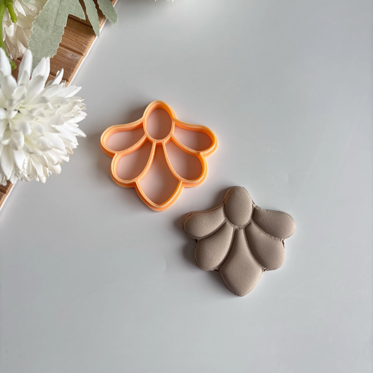 Çiçek Yaprağı Damlası Polimer Kil Kesici - KLPP0155