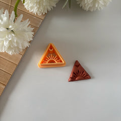 Üçgen Güneş Polimer Kil Kalıbı - KLPP0129